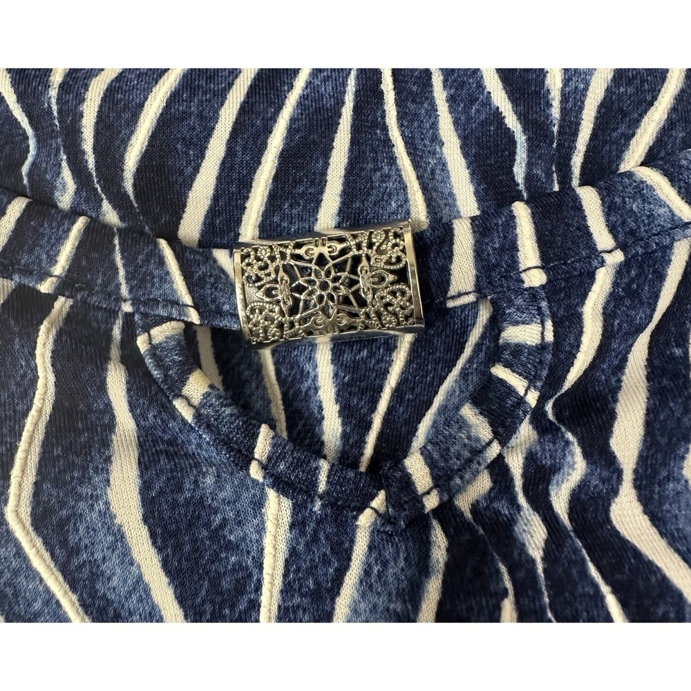 Alfred Dunner Women's Size 2X Stretch Fit Top Blue White 3/4 Sleeve Keyhole Neck - Picture 6 of 8